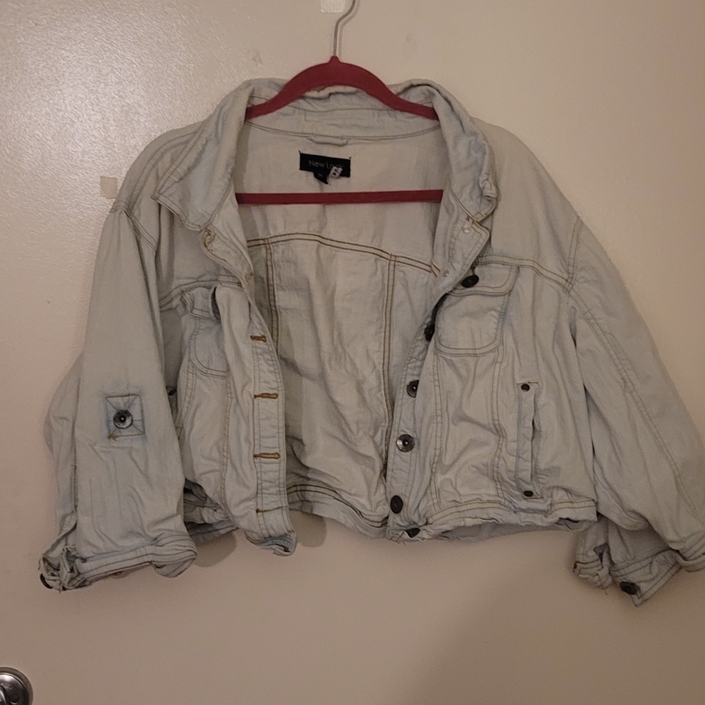 Plus size cropped denim jacket